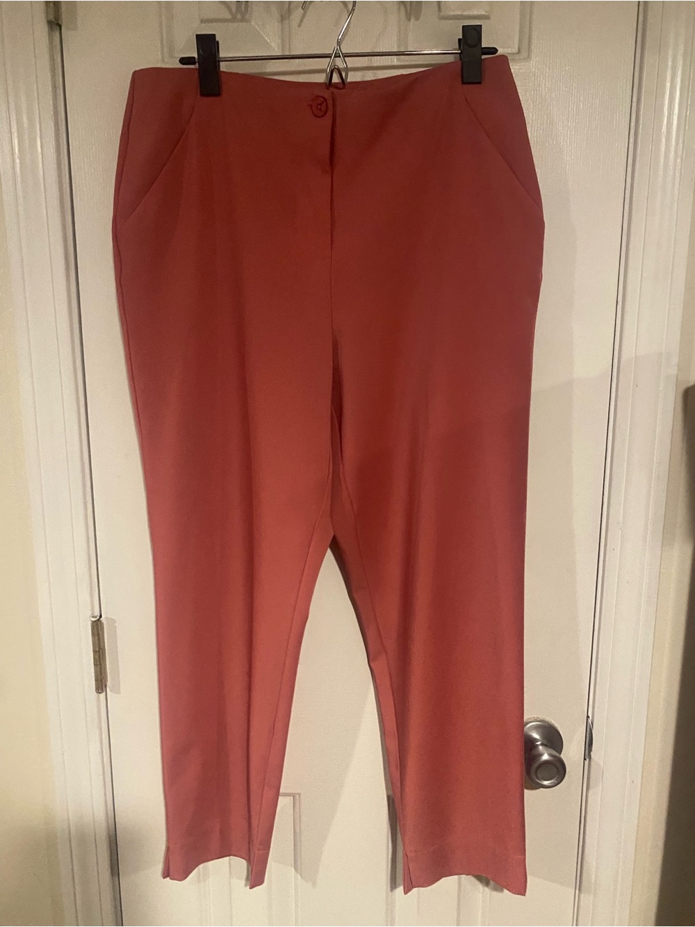 Worthington Cropped Straight-Leg Pants in Dusty Rose/Coral